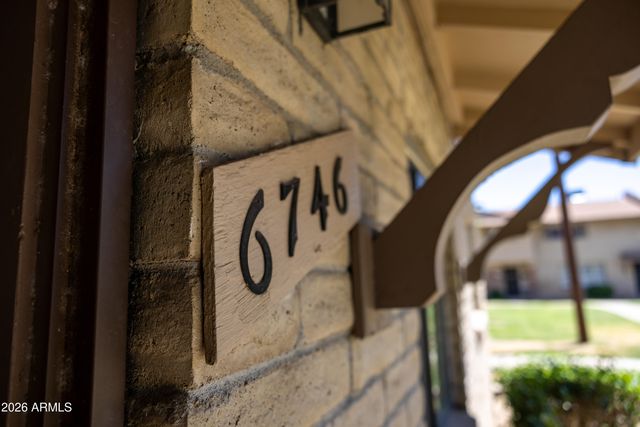 6746 N 43RD Avenue, Glendale, AZ 85301