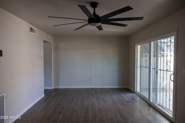 6746 N 43RD Avenue, Glendale, AZ 85301