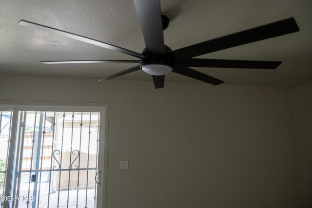 6746 N 43RD Avenue, Glendale, AZ 85301