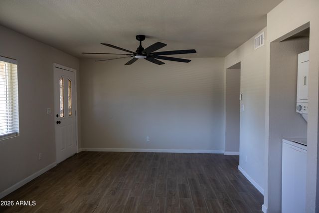 6746 N 43RD Avenue, Glendale, AZ 85301