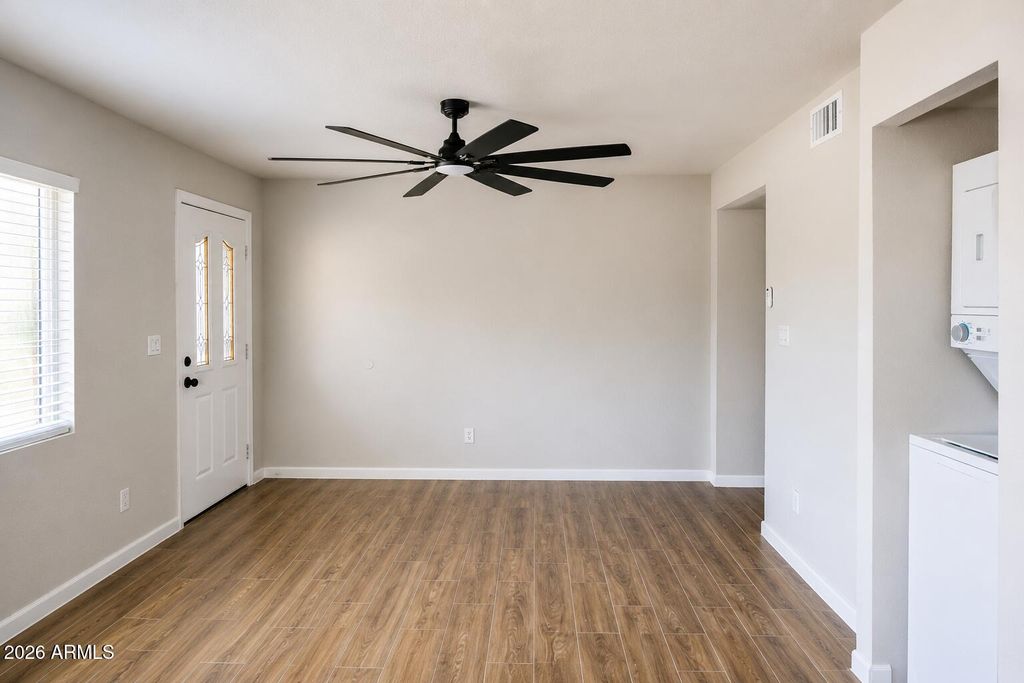 6746 N 43RD Avenue, Glendale, AZ 85301 — photo 4