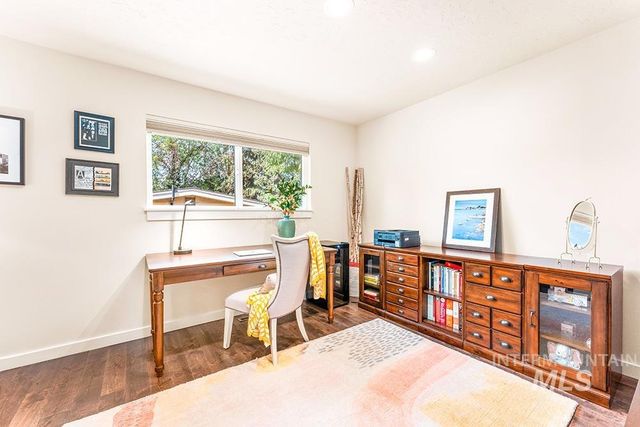 1204 W Highland View Dr, Boise, ID 83702