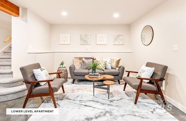 1204 W Highland View Dr, Boise, ID 83702