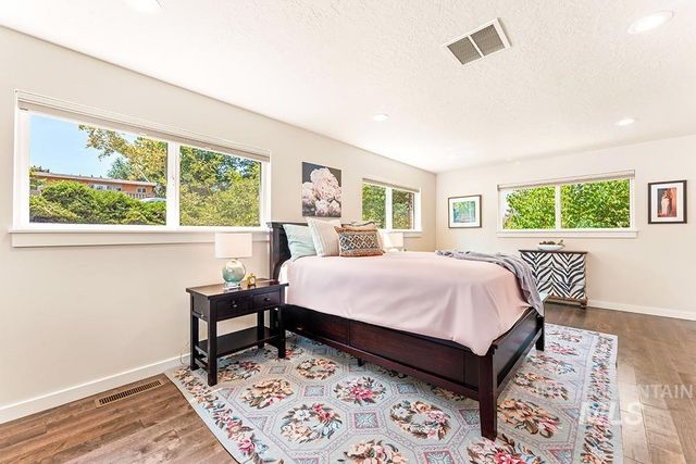 1204 W Highland View Dr, Boise, ID 83702