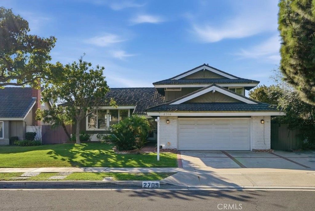 2709 Cardinal, Costa Mesa, CA 92626 — exterior