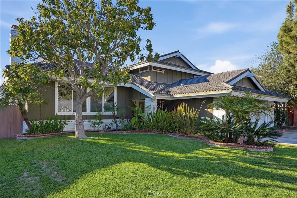 2709 Cardinal, Costa Mesa, CA 92626 — photo 2