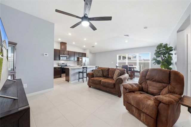 11621 FIRESPIKE STREET, Riverview, FL 33578