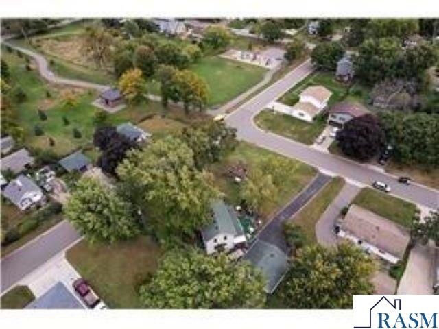 1409 N Hillsboro Avenue, Golden Valley, MN 55427