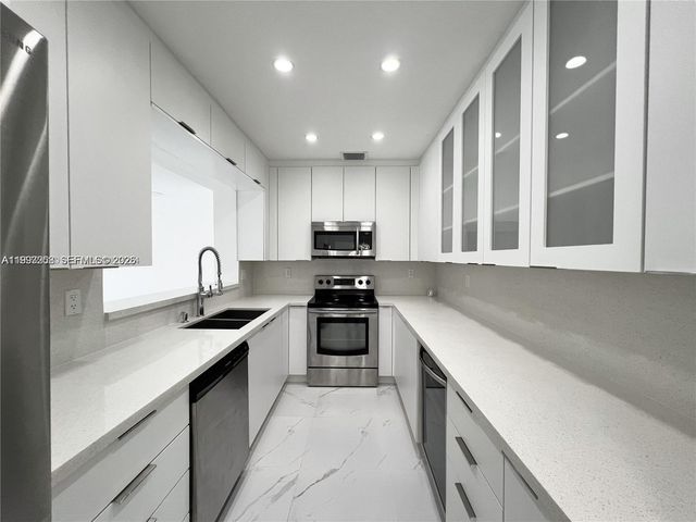 5401 W Broward Blvd, Plantation, FL 33317