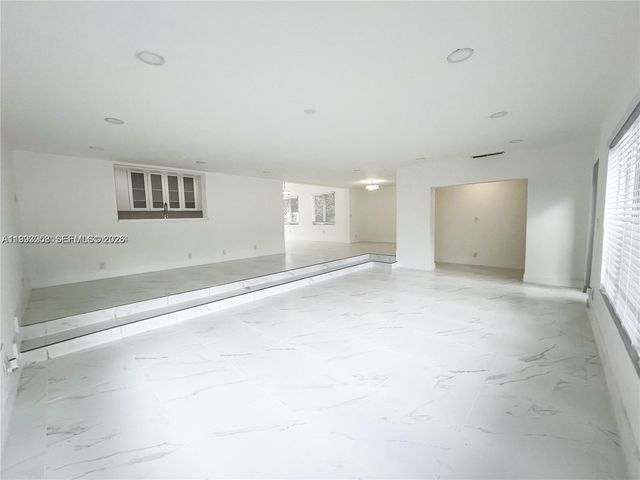 5401 W Broward Blvd, Plantation, FL 33317