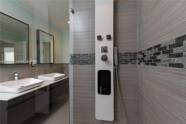 5401 W Broward Blvd, Plantation, FL 33317