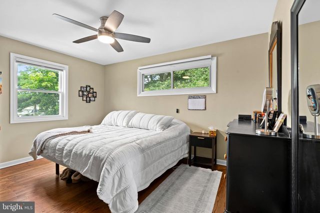 2700 E COUNTY LINE RD, Hatboro, PA 19040