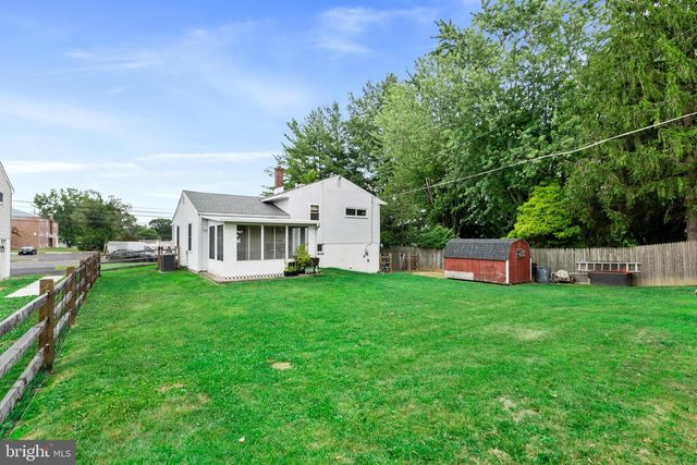2700 E COUNTY LINE RD, Hatboro, PA 19040