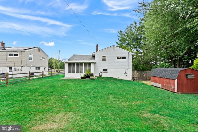 2700 E COUNTY LINE RD, Hatboro, PA 19040