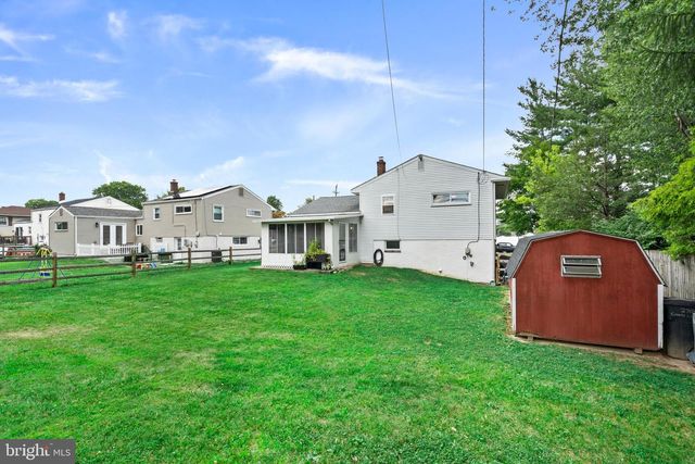 2700 E COUNTY LINE RD, Hatboro, PA 19040