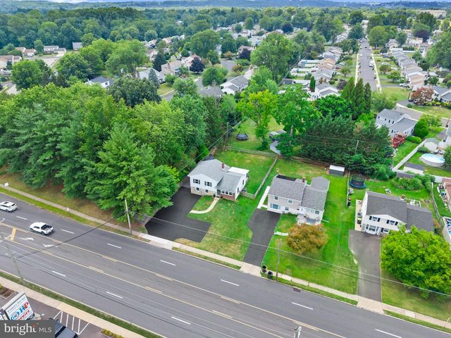 2700 E COUNTY LINE RD, Hatboro, PA 19040