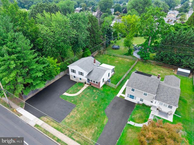 2700 E COUNTY LINE RD, Hatboro, PA 19040