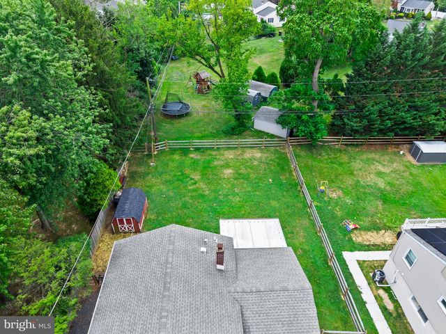 2700 E COUNTY LINE RD, Hatboro, PA 19040
