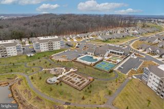 21841 HAWKSBILL HIGH CIR, Sterling, VA 20164