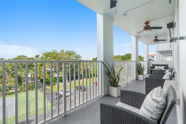 1111 S Ocean Boulevard 417, Boca Raton, FL 33432