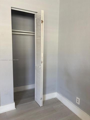 1101 NE 5th Street 1, Hallandale Beach, FL 33009