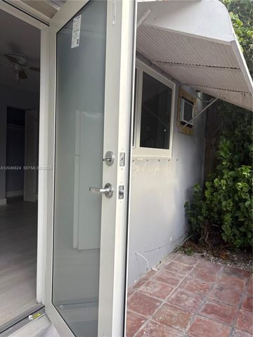 1101 NE 5th Street 1, Hallandale Beach, FL 33009