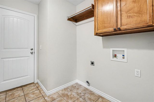 8012 John Robert Drive, Oklahoma City, OK 73135