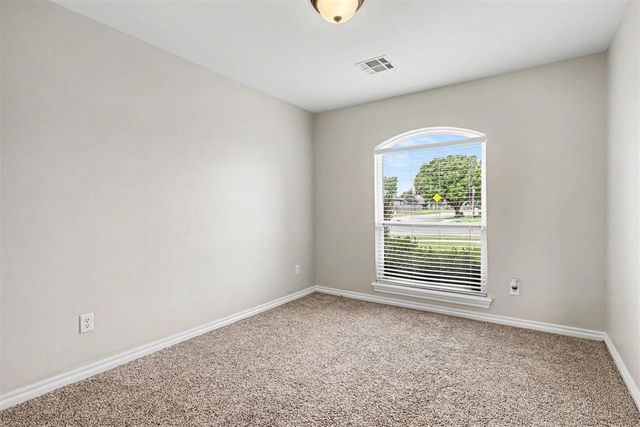 8012 John Robert Drive, Oklahoma City, OK 73135