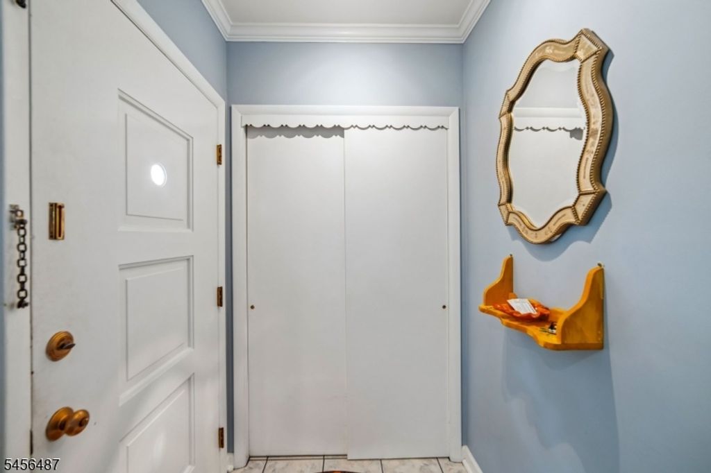 196 Galloping Hill Rd, Roselle Park Boro, NJ 07204 — photo 4