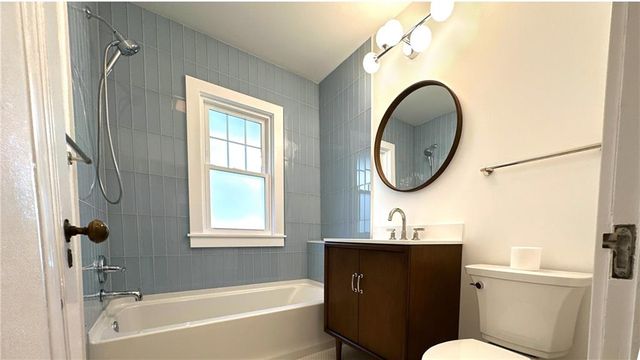 5809 Kenwood Avenue, Kansas City, MO 64110