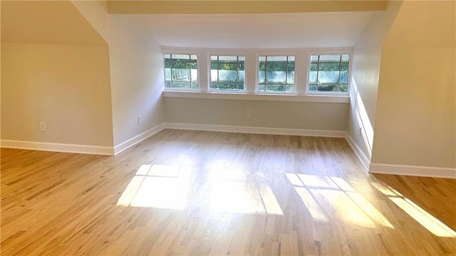 5809 Kenwood Avenue, Kansas City, MO 64110