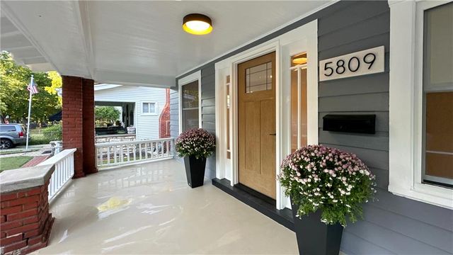 5809 Kenwood Avenue, Kansas City, MO 64110