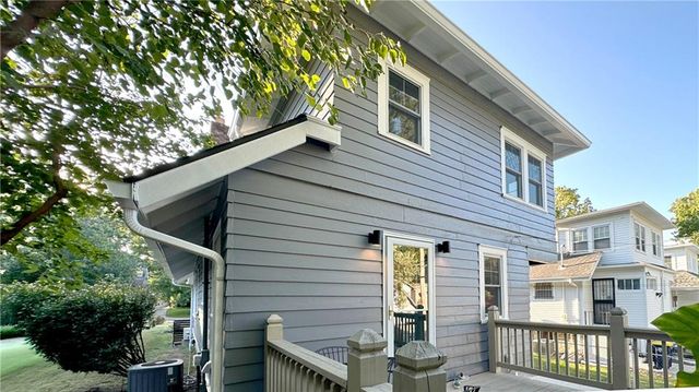 5809 Kenwood Avenue, Kansas City, MO 64110