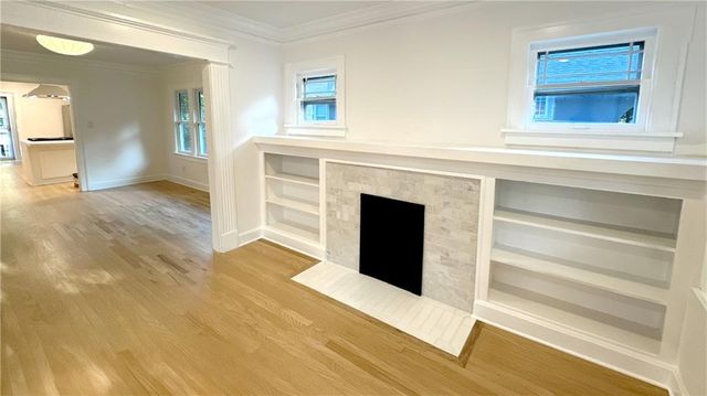 5809 Kenwood Avenue, Kansas City, MO 64110