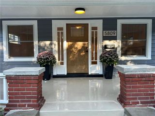 5809 Kenwood Avenue, Kansas City, MO 64110