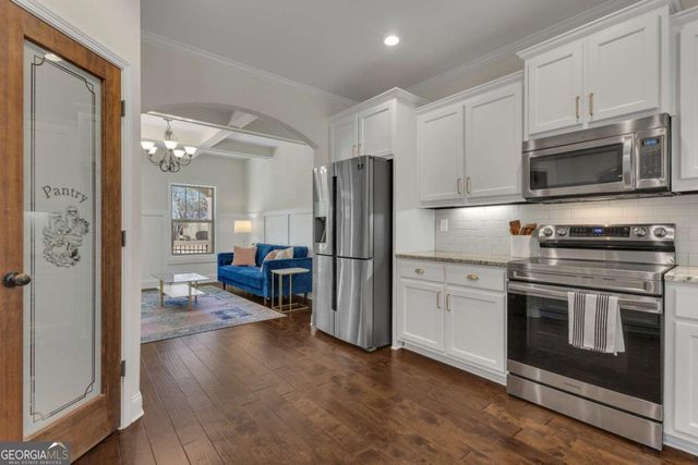 110 Sparrows Cove, Fayetteville, GA 30215
