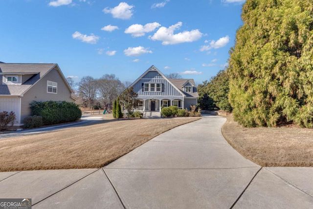 110 Sparrows Cove, Fayetteville, GA 30215