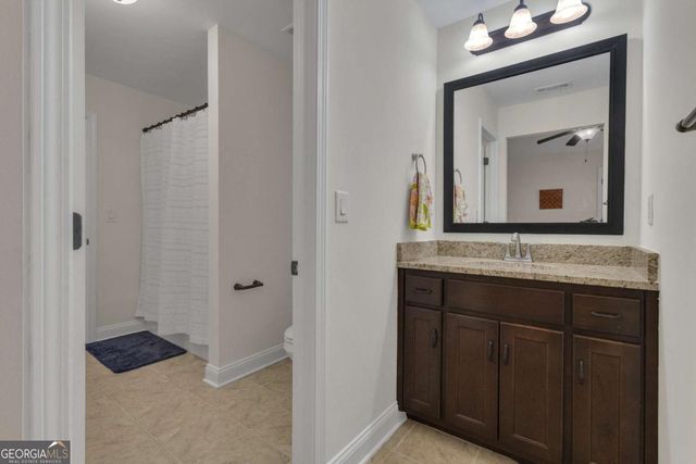 110 Sparrows Cove, Fayetteville, GA 30215