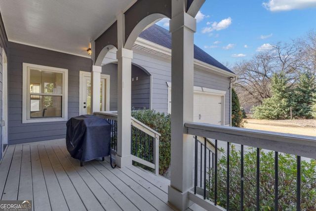 110 Sparrows Cove, Fayetteville, GA 30215