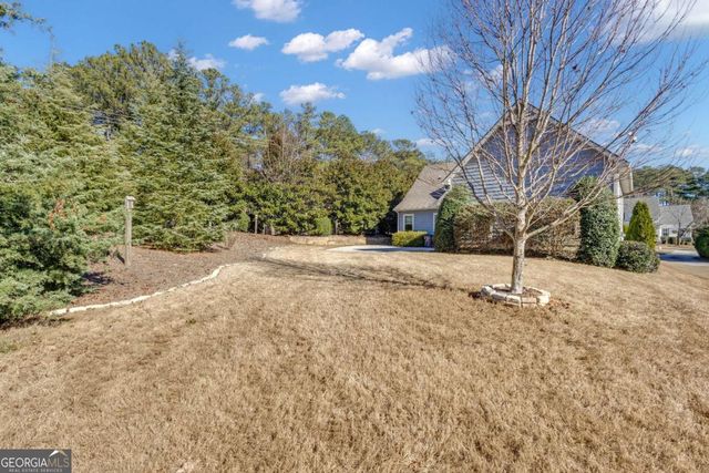 110 Sparrows Cove, Fayetteville, GA 30215