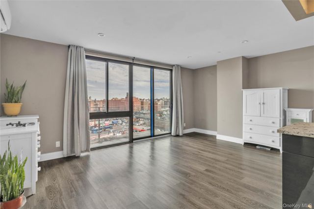 4516 83 Street E8F, Elmhurst, NY 11373