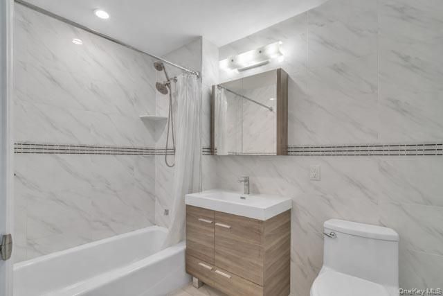 4516 83 Street E8F, Elmhurst, NY 11373