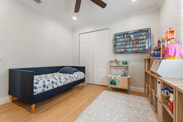 103 La Vida Court, Palm Beach Gardens, FL 33418