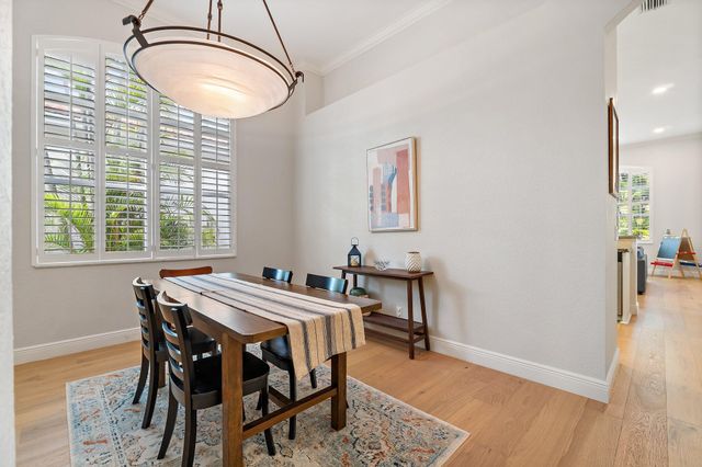 103 La Vida Court, Palm Beach Gardens, FL 33418