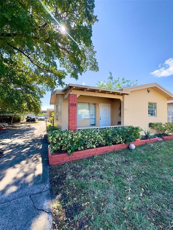 1814 Washington St 1-4, Hollywood, FL 33020