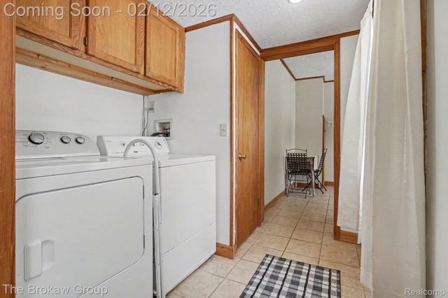 1084 Midland Road, Monitor Charter Township, MI 48706