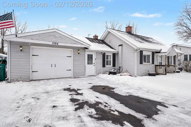 1084 Midland Road, Monitor Charter Township, MI 48706