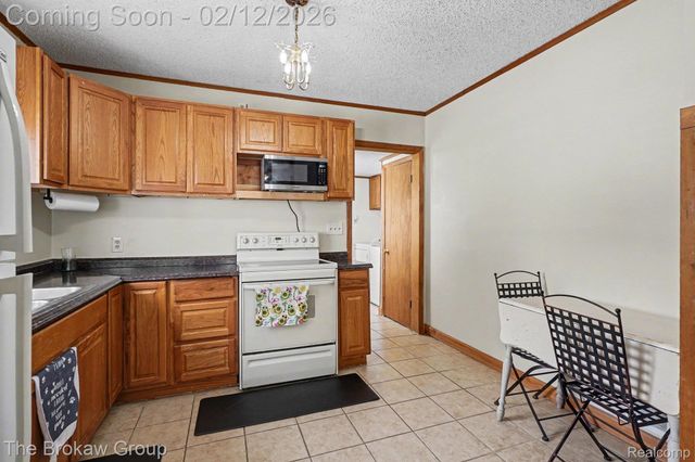 1084 Midland Road, Monitor Charter Township, MI 48706