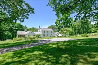 97 Westchester Avenue, Pound Ridge, NY 10576