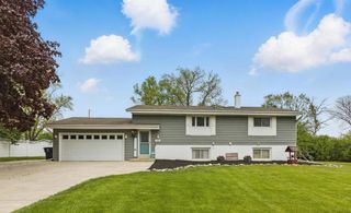 11560 W James AVENUE, Franklin, WI 53132